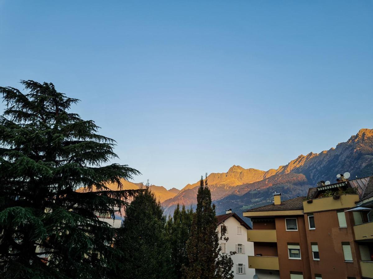 Central Suite Meran Экстерьер фото